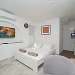 Victor - Adorable With Terrace+free Parking Appartement *