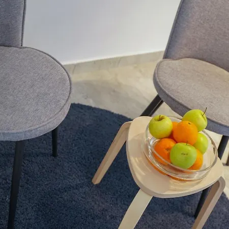 Apartment Victor - Adorable With Terrace+free Parking