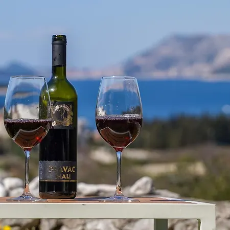 Apartment Victor - Adorable With Terrace+free Parking *